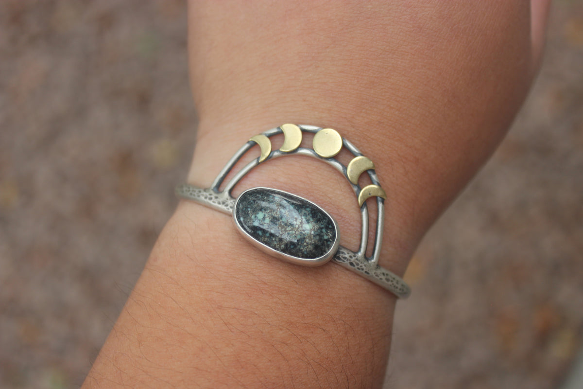 Moontide Cuff