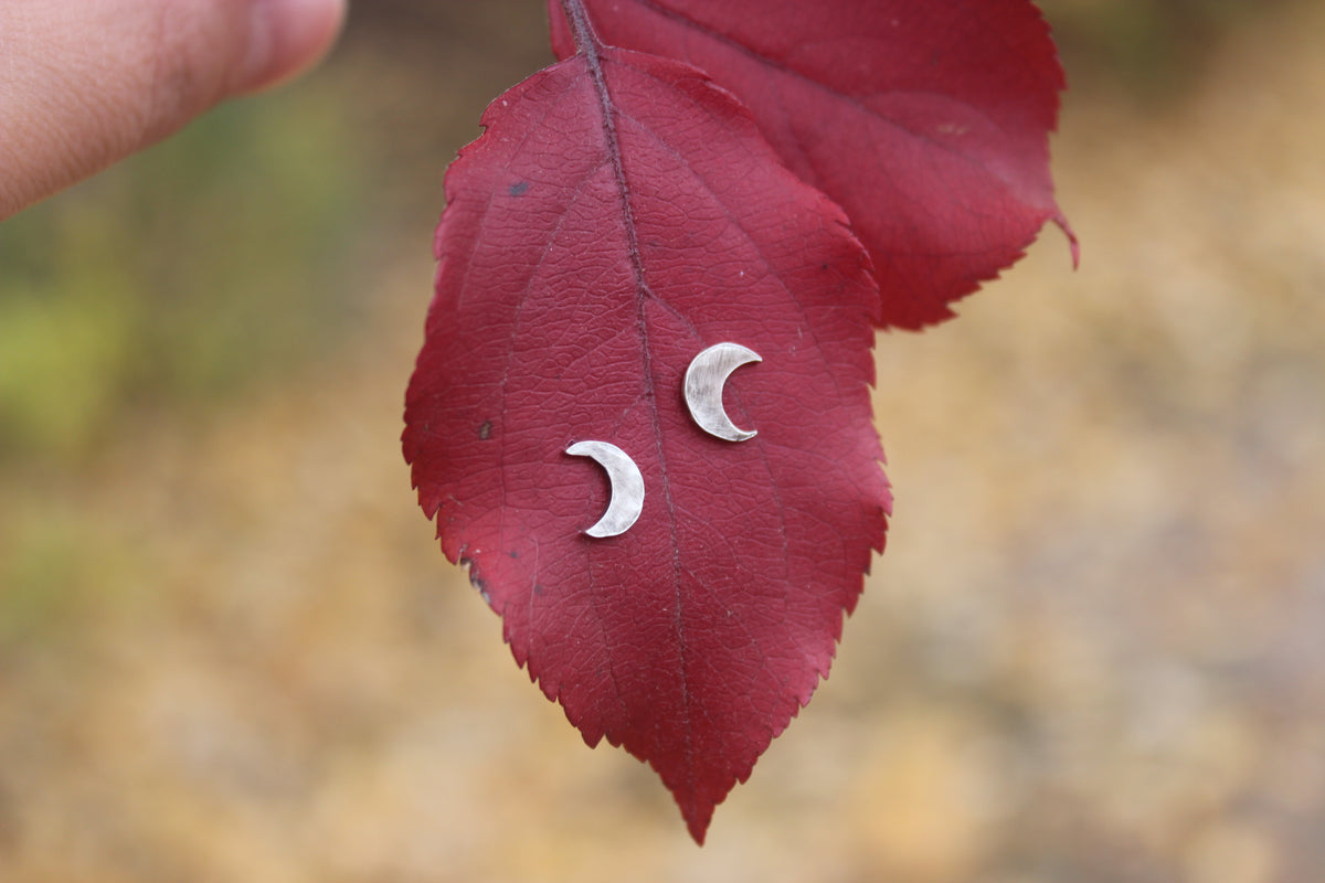 Luna Crescent Moon Studs