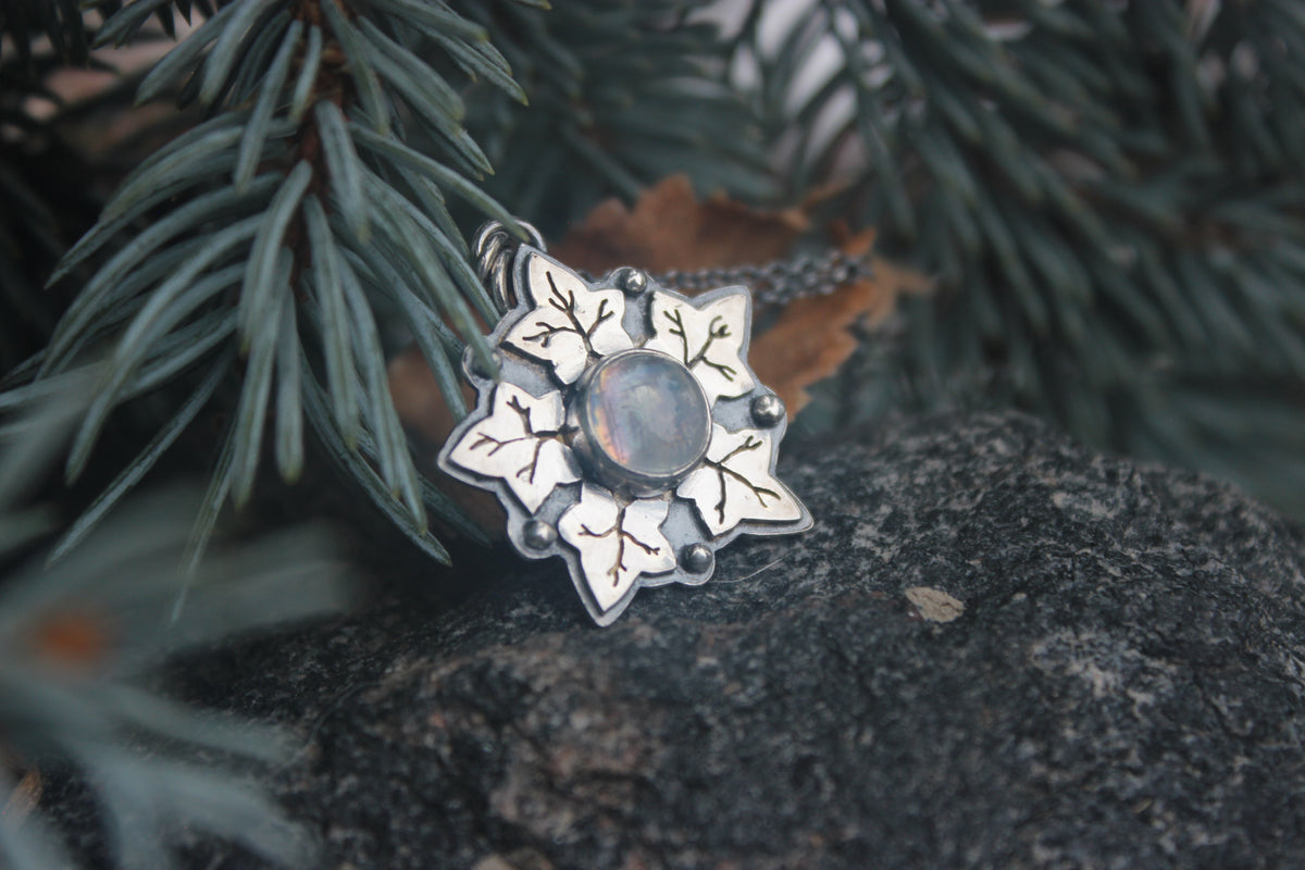 Ivy Snowflake Necklace