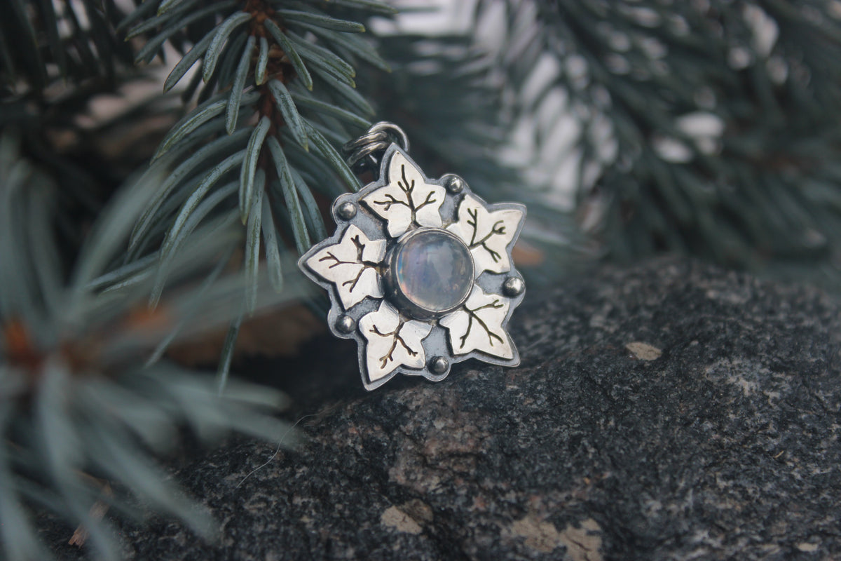 Ivy Snowflake Necklace